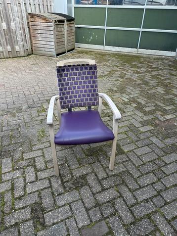 Mooie eetkamerstoelen  beschikbaar voor biedingen