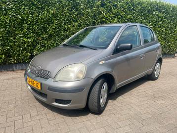 Toyota Yaris 1.0 16V AUTOMAAT!! 5DR 2004 Grijs beschikbaar voor biedingen