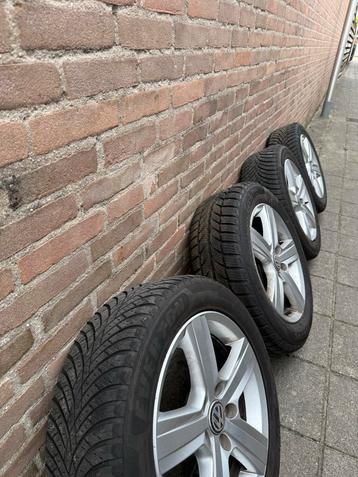 VW Golf 7 Velgen met Goede Banden beschikbaar voor biedingen
