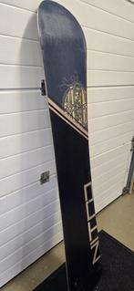Burton Snowboard - Goede Staat!, Sport en Fitness, Snowboarden, Ophalen, Gebruikt, Board