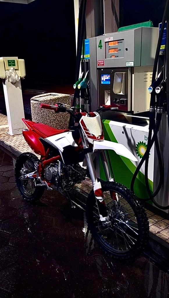 apollo 150, Fietsen en Brommers, Brommers | Crossbrommers, Zo goed als nieuw, Overige merken, Ophalen