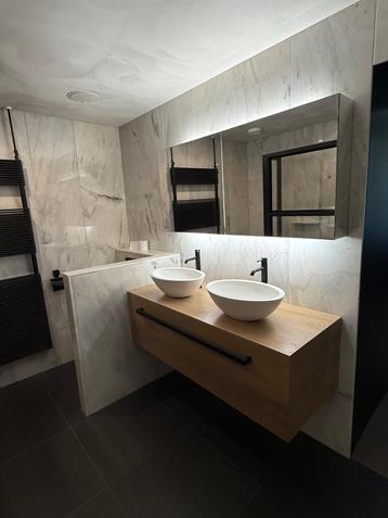 Luxe badkamer compleet! beschikbaar voor biedingen