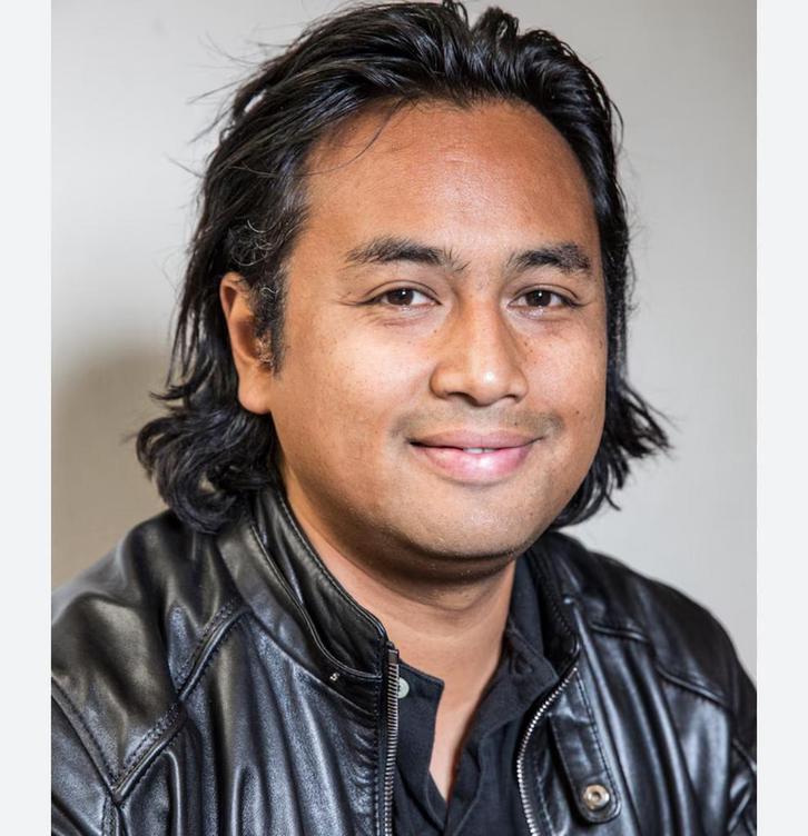2 tickets DANIEL ARENDS•ZAAL RIJ 1 ! Amsterdam Zat 25/04/26, Tickets en Kaartjes, Theater | Cabaret en Komedie, Drie personen of meer