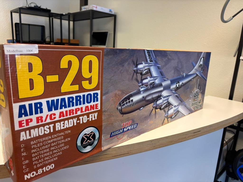 ≥ B-29 Air Warrior R/C Vliegtuig Airplane — Modelbouw