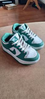 Nike Schoenen Maat 26 - Groen/Wit, Jongen of Meisje, Schoenen, Ophalen of Verzenden, Zo goed als nieuw