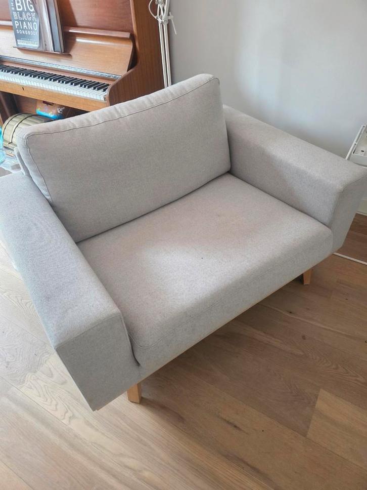Loveseat Torino grijs, Huis en Inrichting, Fauteuils, Zo goed als nieuw, Stof, 75 tot 100 cm, 75 tot 100 cm, Ophalen