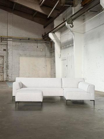 Design on Stock Bloq + Hocker | Lichtgrijs (NIEUWSTAAT) beschikbaar voor biedingen