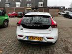Volvo V40 1.6 D2 115PK 2013 Wit, Auto's, Voorwielaandrijving, Stof, Zwart, 4 cilinders