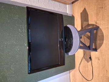 kleine tv beschikbaar voor biedingen