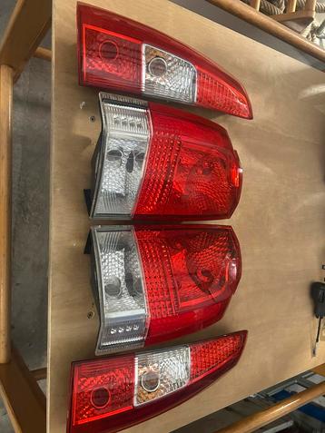 Volvo V70 Facelift achterlichten  beschikbaar voor biedingen