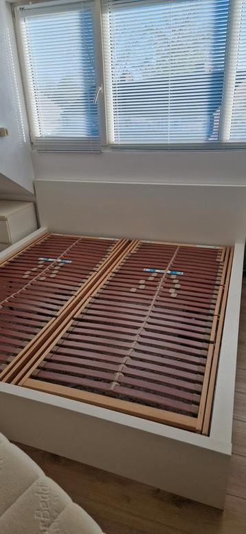 Tweepersoons 180 x 200 bedframe malm ikea zonder lattenbodem - afbeelding 1