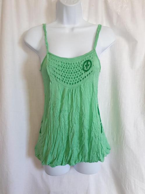 Leuk groen dames shirtje. Mt S, Kleding | Dames, T-shirts, Zo goed als nieuw, Maat 36 (S), Groen, Korte mouw, Ophalen of Verzenden