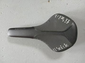 Fizik fietszadel beschikbaar voor biedingen