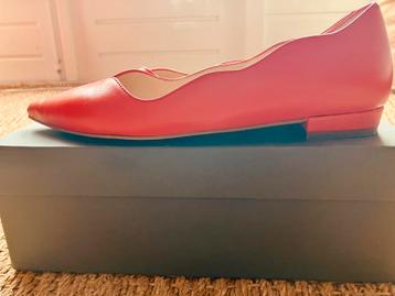 MADELEINE Mode. ballerina’s, mt 39. Koraalkleur beschikbaar voor biedingen
