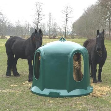 JFC Hooistolp, Hooihut, voor over een grote ronde hooibaal beschikbaar voor biedingen
