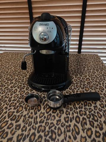 DeLonghi Espresso en cappuccino machine  beschikbaar voor biedingen