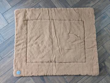 Jollein boxkleed (in echt meer mosterdgeel dan foto) beschikbaar voor biedingen