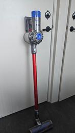 Dyson V6 steelstofzuiger ( accu kapot), Gebruikt, Stofzuiger, Ophalen of Verzenden, Minder dan 1200 watt