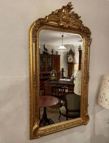 Goudkleurige kuifspiegel met facet geslepen spiegel 156x85 beschikbaar voor biedingen