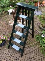 Solide vintage trapje, Doe-het-zelf en Verbouw, Ladders en Trappen, Zo goed als nieuw, Minder dan 2 meter, Ophalen
