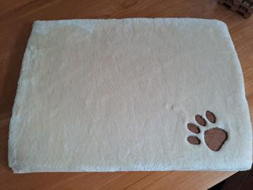 Uitkijk, plekje in de zon, ideaal voor kittens/kat beschikbaar voor biedingen