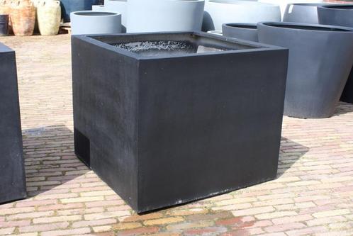 Grote vierkante bloembak Fiberstone antraciet 82x82 cm, Tuin en Terras, Bloembakken en Plantenbakken, Gebruikt, Balkon, Tuin, 60 cm of meer