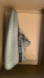 Yeezys braun maat 39 en €70 je mag bieden, Overige materialen, Overige typen, Ophalen of Verzenden, Zo goed als nieuw