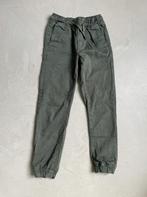 Legergroene katoenen broek 122/128 nieuw, Broek, Nieuw, Ophalen of Verzenden, Shoeby