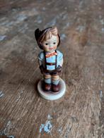 Goebel Hummel Beeldje - Jongen met hoed, Verzamelen, Ophalen of Verzenden, Zo goed als nieuw, Hummel