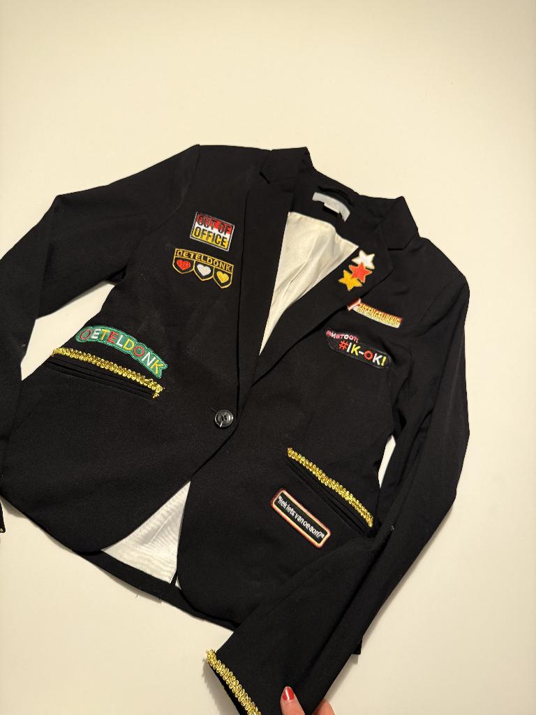 Kiel/blazer/colbert Oeteldonk met emblemen mt S, Carnaval, Nieuw, Ophalen of Verzenden, Kleding
