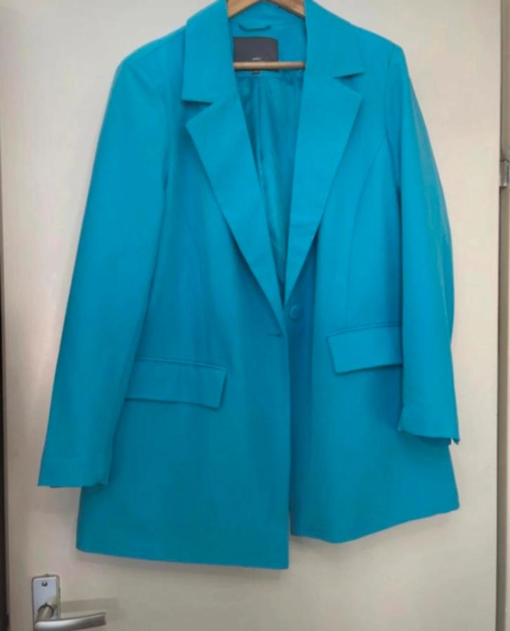 Dames blazer merk Only Carmakoma maat 48, Kleding | Dames, Jasjes, Kostuums en Pakken, Zo goed als nieuw, Jasje, Maat 46/48 (XL) of groter