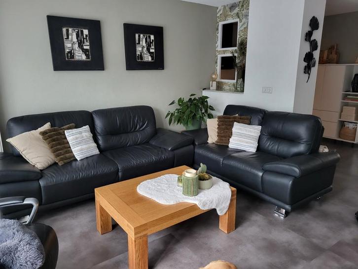 Zwart leren 3 & 2 zits bank, Huis en Inrichting, Banken | Complete zithoeken, Zo goed als nieuw, Ophalen