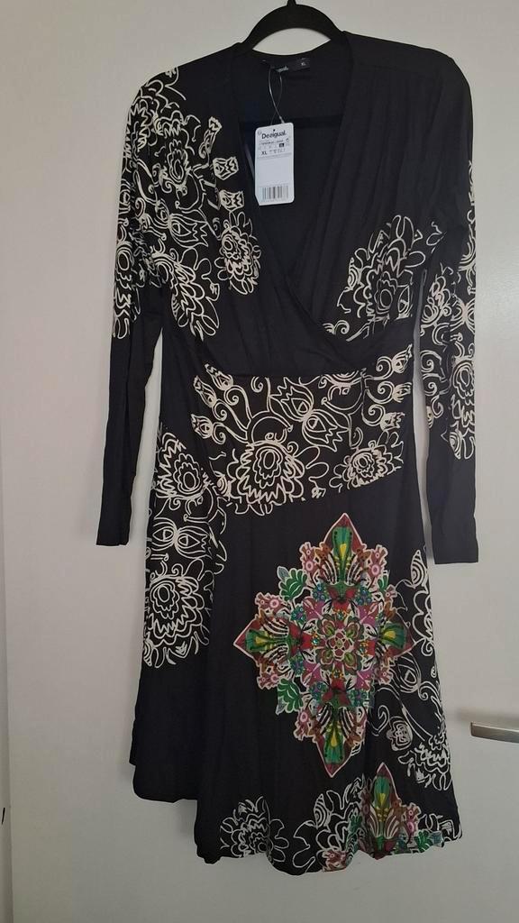 Gave jurk van Desigual, nieuw met het kaartje eraan, Kleding | Dames, Jurken, Nieuw, Zwart, Ophalen of Verzenden