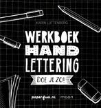 Werkboek hand lettering doe je zo!, Karin Luttenberg, Ophalen of Verzenden, Zo goed als nieuw, Tekenen en Schilderen
