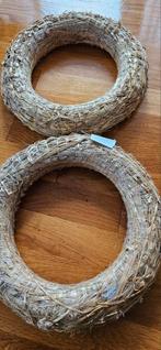 2 strokransen 28 cm, Huis en Inrichting, Woonaccessoires | Kransen, Ophalen, Zo goed als nieuw