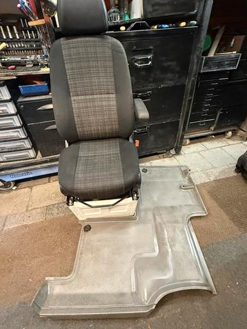 Nette bijrijdersstoel met armleuning voor mercedes 906/craft beschikbaar voor biedingen