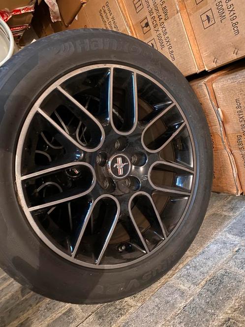 18 inch FORD MUSTANG velgen + Banden - Inruil Mogelijk !!, Auto-onderdelen, Banden en Velgen, Velg(en), Zomerbanden, 18 inch, 235 mm