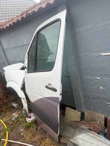 Bestuurders deur Mercedes Sprinter W906 beschikbaar voor biedingen