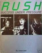 Rush Success Under Pressure Steve Gett Neil Peart 1985, Boeken, Muziek, Gelezen, Artiest, Ophalen of Verzenden