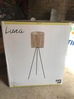 Karwei Luna Staande Lamp - Nieuw in Doos!, Huis en Inrichting, Lampen | Vloerlampen, Ophalen of Verzenden, Nieuw, Metaal, 150 tot 200 cm