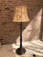 Klassieke staande lamp, Huis en Inrichting, Lampen | Vloerlampen, Ophalen, Zo goed als nieuw, 150 tot 200 cm
