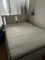 Bed + matras, Huis en Inrichting, Slaapkamer | Bedden, Ophalen, Wit, Nieuw, 140 cm