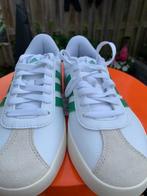 NIEUWE Adidas sneakers wit/groen maat 37 1/3, Adidas, Wit, Nieuw, Ophalen of Verzenden