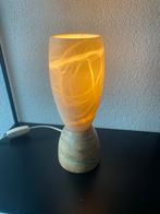 Tafellamp Albast Spanje, Huis en Inrichting, Lampen | Tafellampen, Ophalen of Verzenden, Zo goed als nieuw, Minder dan 50 cm