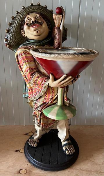 Grote Mexicaan butler met cocktail als dienblad  beschikbaar voor biedingen