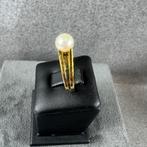 Gouden Ring | 14k | 3,24g | parel in rails | 17,5 | 324017, Ophalen of Verzenden, 17 tot 18, Dame, Goud