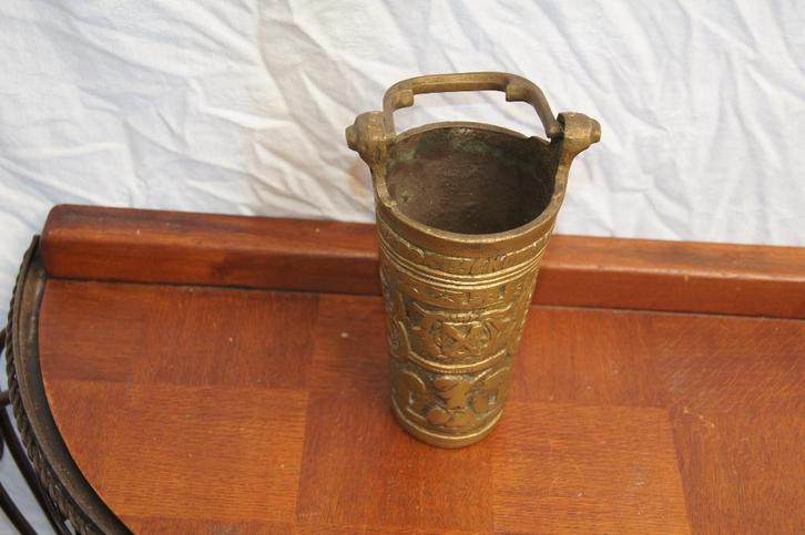 Situla ( Wijwater emmertje ( Brons, Antiek en Kunst, Antiek | Religie, Ophalen of Verzenden