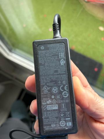 HP Oplader - Laptop Adapter beschikbaar voor biedingen