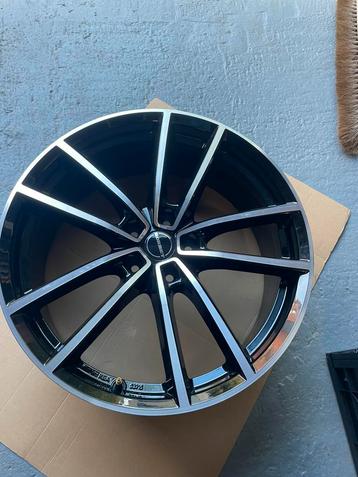 Borbet velgen 20 inch+TPMS ventielen NIEUW oaToyota C-HR ’24 beschikbaar voor biedingen