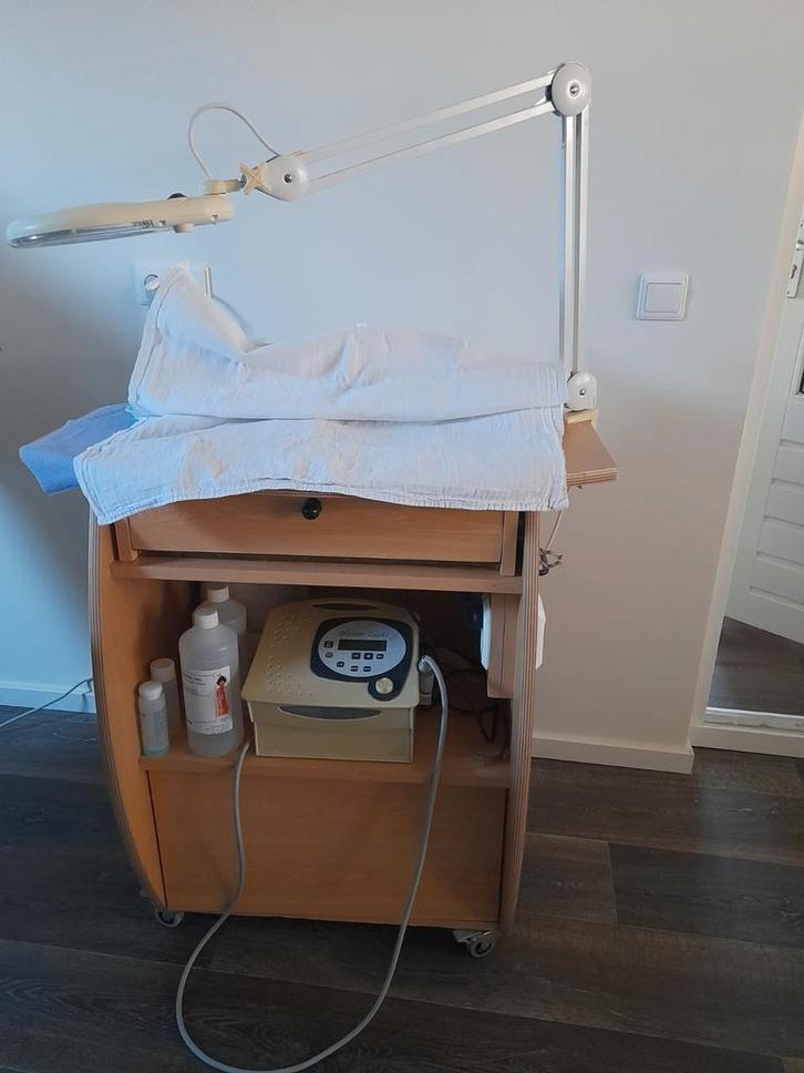 verrijdbare tafel, Huis en Inrichting, Kasten | Overige, Gebruikt, Ophalen